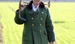 大衣哥娱乐爆料视频在线观看,独家揭秘幕后精彩瞬间